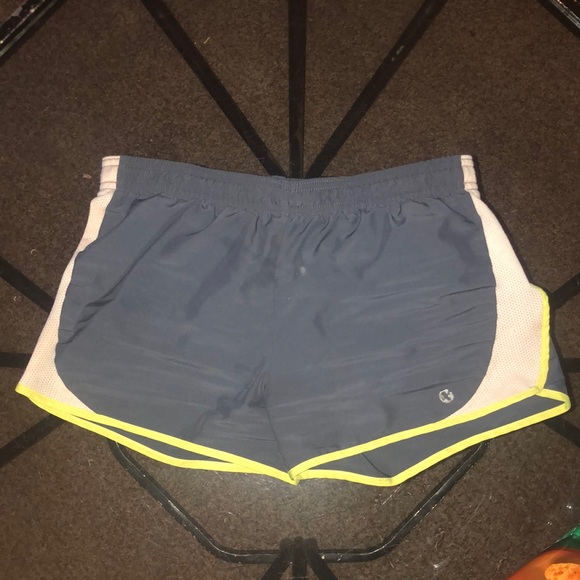 I’m selling these because they are way to small for me - Picture 1 of 3